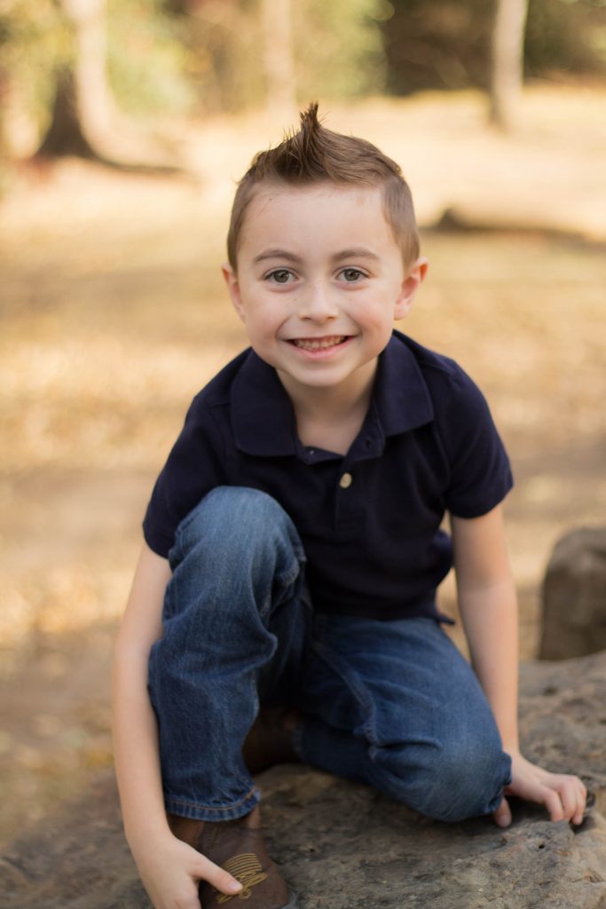 Sutherlin Family at Grapevine Botanical Gardens | beccasuephotography.com