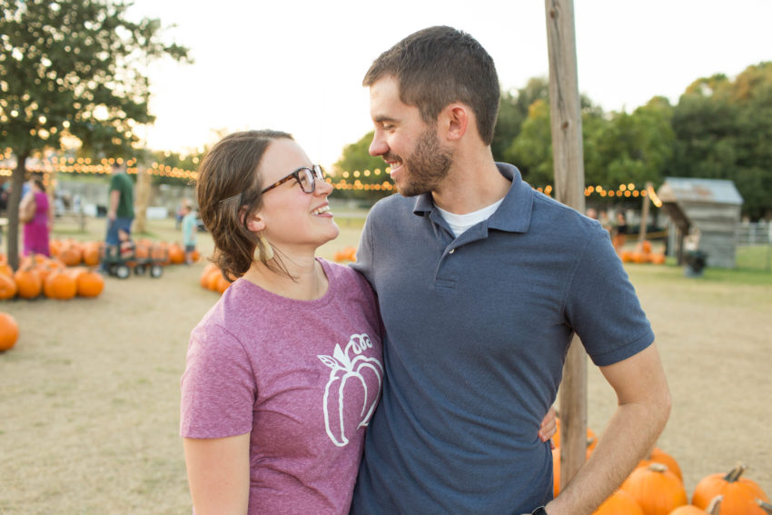 Pumpkin Patch Pictures | Becca Sue Photography - beccasuephotography.com