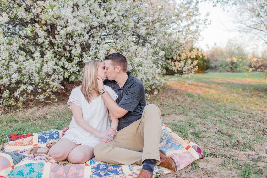 Spring Blossom Engagement Session | Becca Sue Photography - www.beccasuephotography.com
