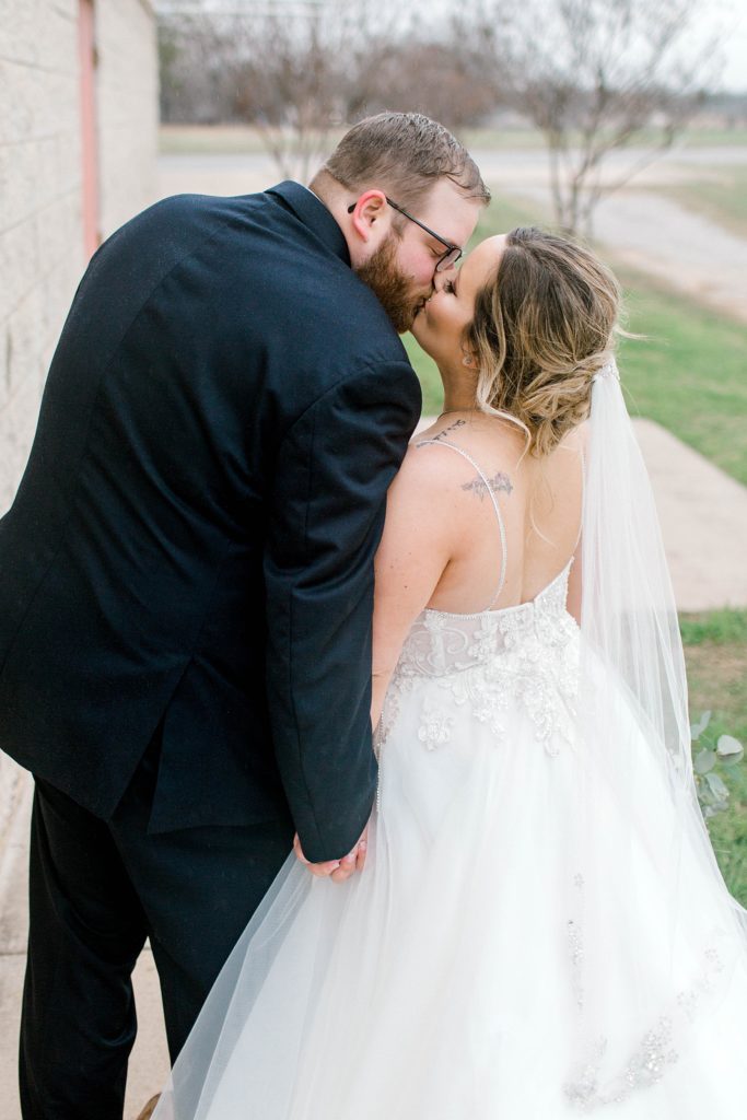 Beauty and the Beast Wedding (Bridgeport, Texas) | Becca Sue Photography - beccasuephotography.com