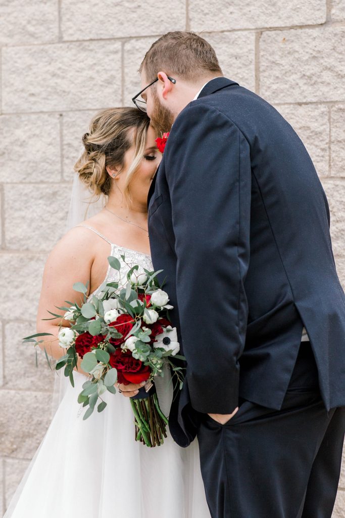 Beauty and the Beast Wedding (Bridgeport, Texas) | Becca Sue Photography - beccasuephotography.com