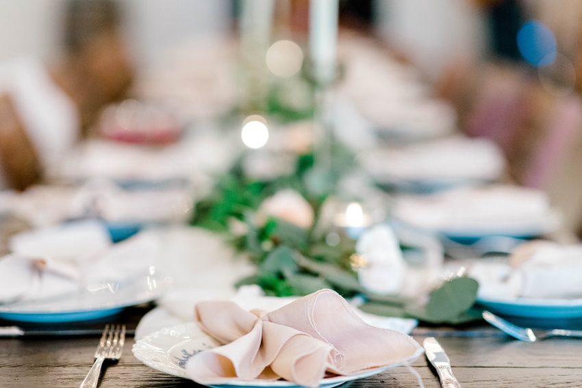 Peach and Sage Spring Wedding (Axtell, Texas) | Becca Sue Photography - www.beccasuephotography.com