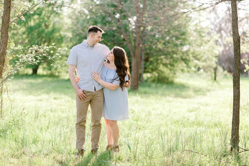 Bluebonnet Spring Engagement (Euless, Texas) | Becca Sue Photography - beccasuephotography.com
