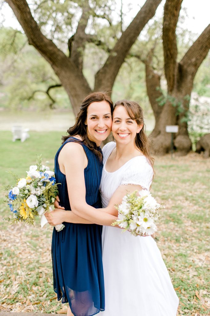 Simple and Sweet Spring Wedding (Glen Rose, Texas) | Becca Sue Photography - beccasuephotography.com