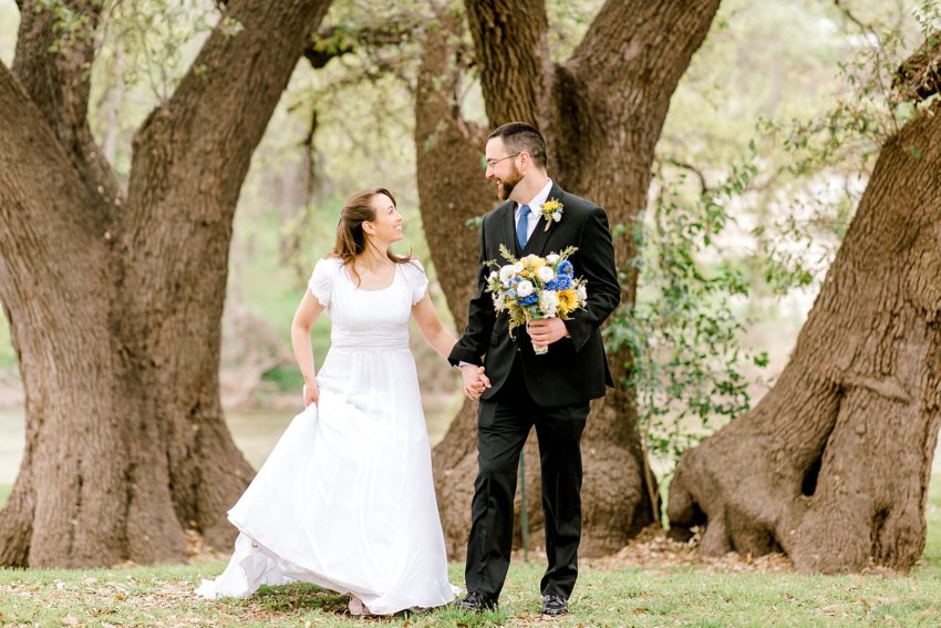 Simple and Sweet Spring Wedding (Glen Rose, Texas) | Becca Sue Photography - beccasuephotography.com