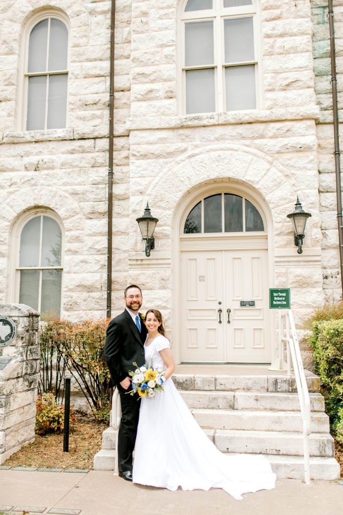 Simple and Sweet Spring Wedding (Glen Rose, Texas) | Becca Sue Photography - beccasuephotography.com