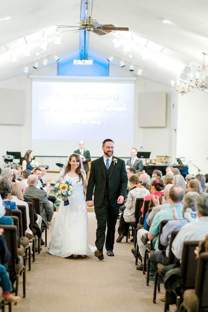 Simple and Sweet Spring Wedding (Glen Rose, Texas) | Becca Sue Photography - beccasuephotography.com