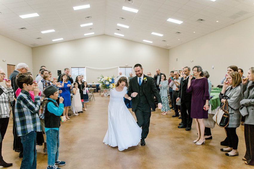 Simple and Sweet Spring Wedding (Glen Rose, Texas) | Becca Sue Photography - beccasuephotography.com
