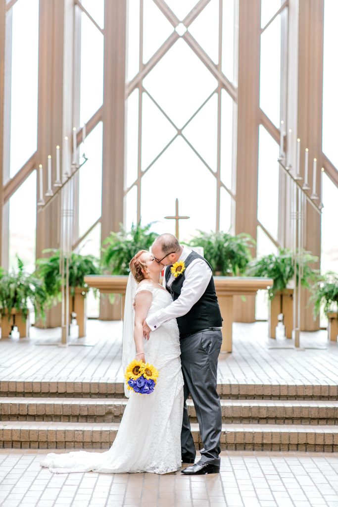 Breathtaking Chapel Wedding (Fort Worth, Texas)