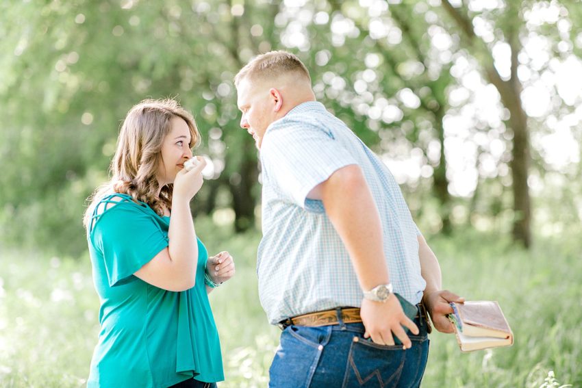 Surprise Spring Proposal (Denton, Texas) | Becca Sue Photography - www.beccasuephotography.com