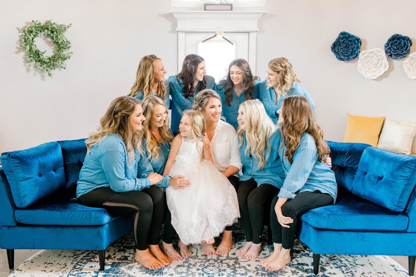 Rustic Chic Spring Wedding (Emory, Texas) | Becca Sue Photography - www.beccasuephotography.com