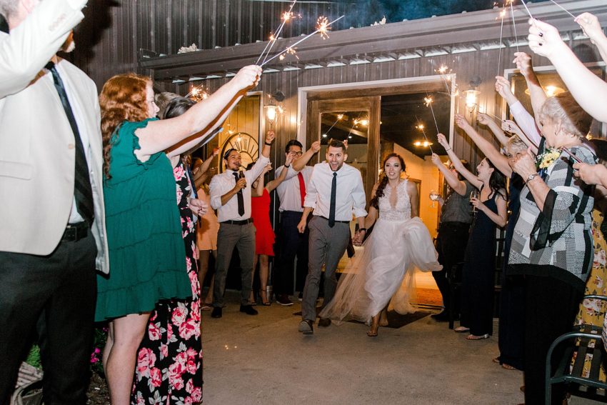 Sunflower Summer Wedding - Burleson, Texas | Becca Sue Photography - www.beccasuephotography.com