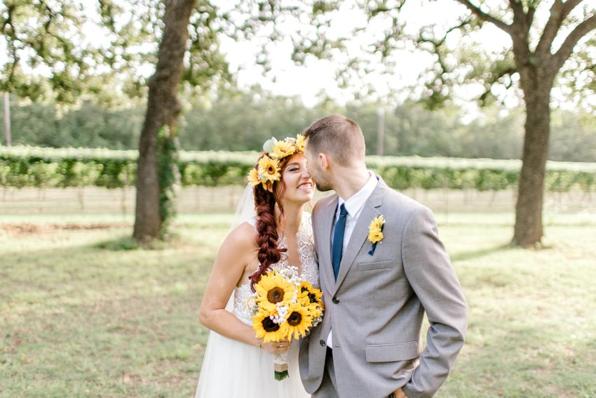Sunflower Summer Wedding - Burleson, Texas | Becca Sue Photography - www.beccasuephotography.com