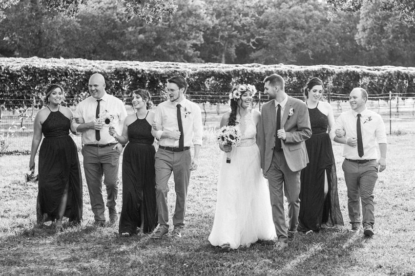 Sunflower Summer Wedding - Burleson, Texas | Becca Sue Photography - www.beccasuephotography.com