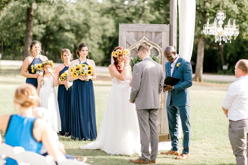 Sunflower Summer Wedding - Burleson, Texas | Becca Sue Photography - www.beccasuephotography.com