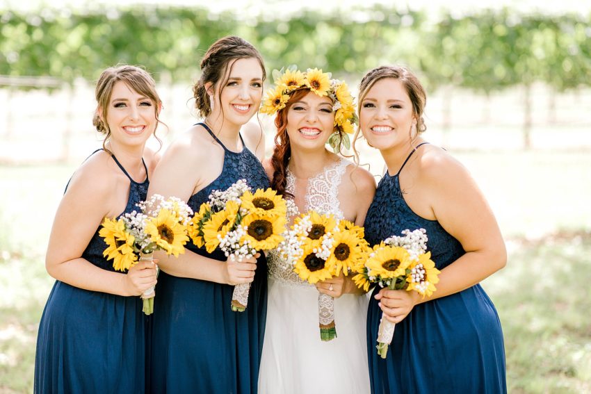 Sunflower Summer Wedding - Burleson, Texas | Becca Sue Photography - www.beccasuephotography.com