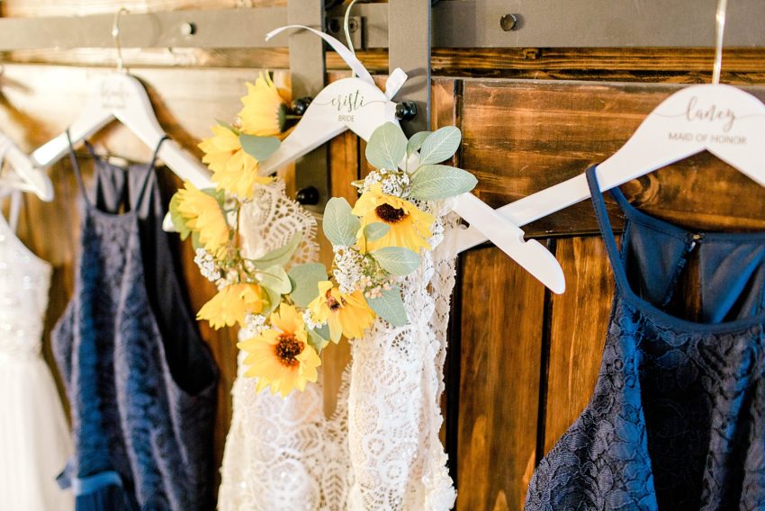 Sunflower Summer Wedding - Burleson, Texas | Becca Sue Photography - www.beccasuephotography.com