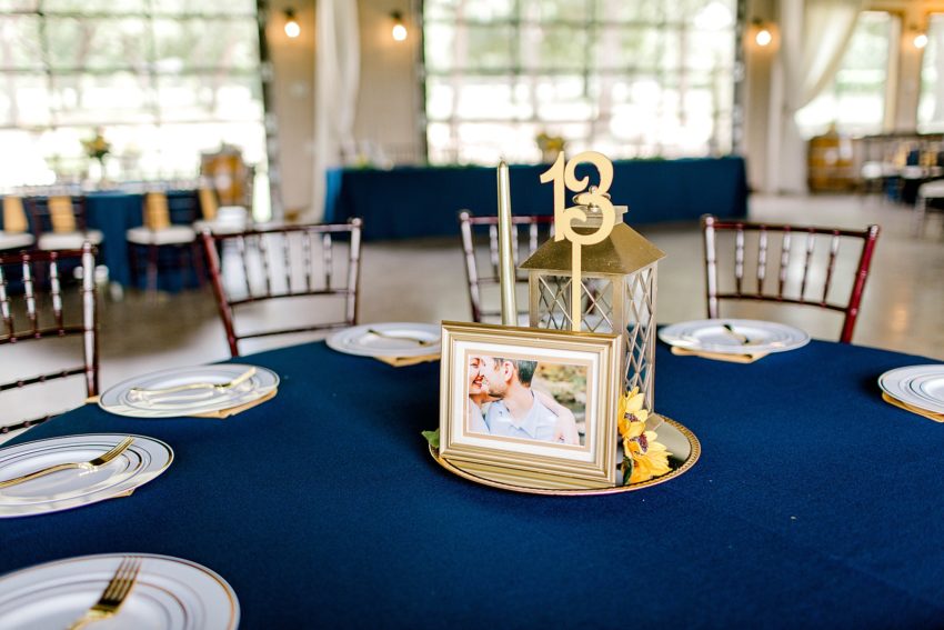 Sunflower Summer Wedding - Burleson, Texas | Becca Sue Photography - www.beccasuephotography.com