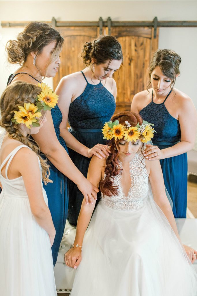 Sunflower Summer Wedding - Burleson, Texas | Becca Sue Photography - www.beccasuephotography.com
