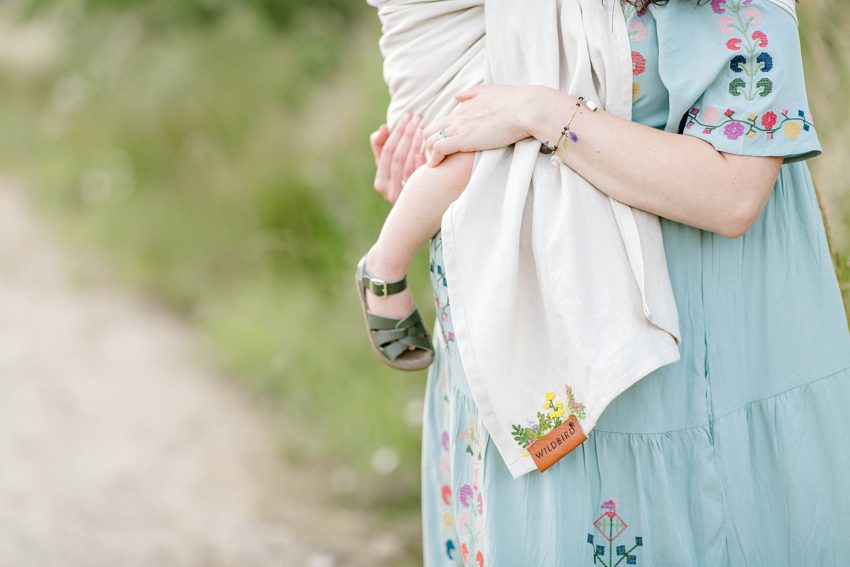 Mountain Maternity Session (Glendale, Oregon) | Becca Sue Photography - www.beccasuephotography.com
