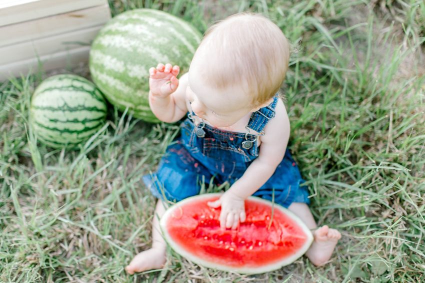 Watermelon Smash Birthday Session (Euless, Texas) | Becca Sue Photography - beccasuephotography.com