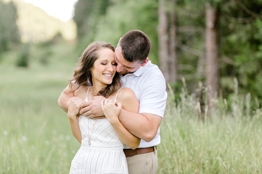 Wildflower Family Session (Glendale Oregon) | Becca Sue Photography - www.beccasuephotography.com