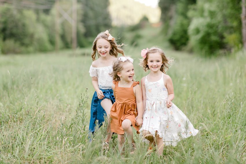 Wildflower Family Session (Glendale Oregon) | Becca Sue Photography - www.beccasuephotography.com