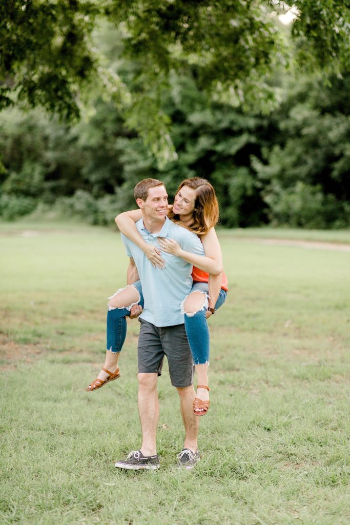 Romantic Creek Engagement Session (Flower Mound, Texas) | Becca Sue Photography - www.beccasuephotography.com