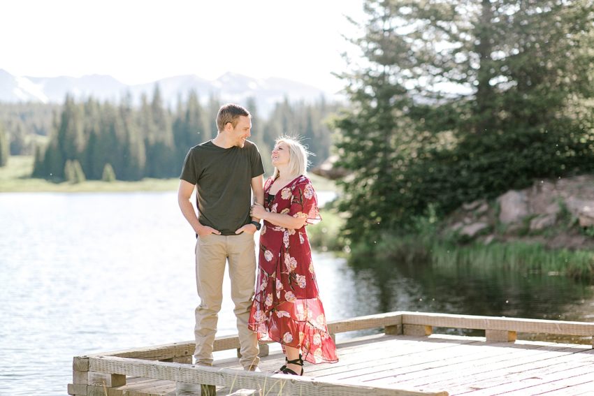 Lakeside Anniversary Session (Andrews Lake, Colorado) | Becca Sue Photography - www.beccasuephotography.com