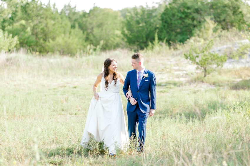 Romantic Summer Wedding (McKinney, Texas) | Becca Sue Photography - www.beccasuephotography.com