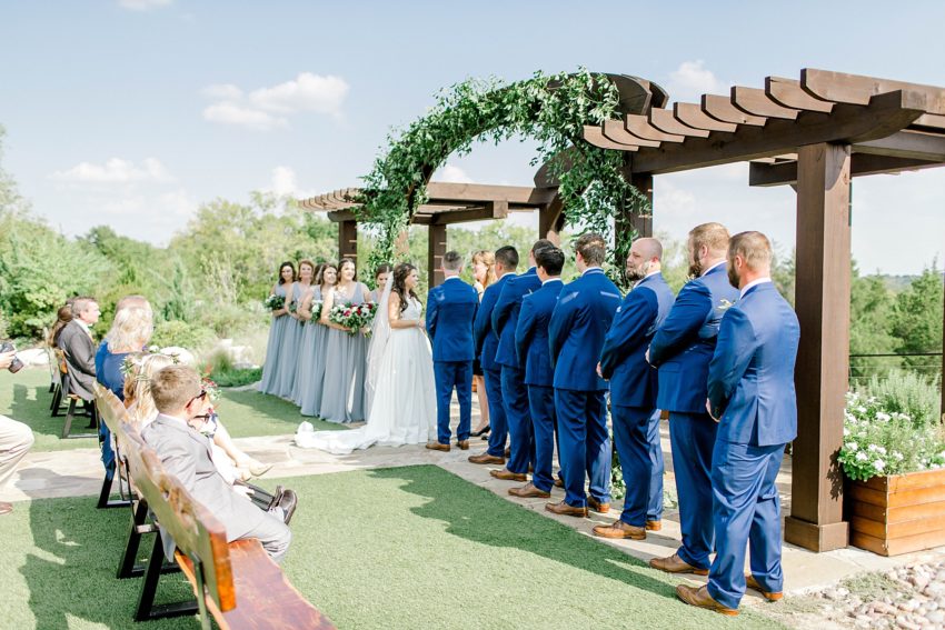 Romantic Summer Wedding (McKinney, Texas) | Becca Sue Photography - www.beccasuephotography.com