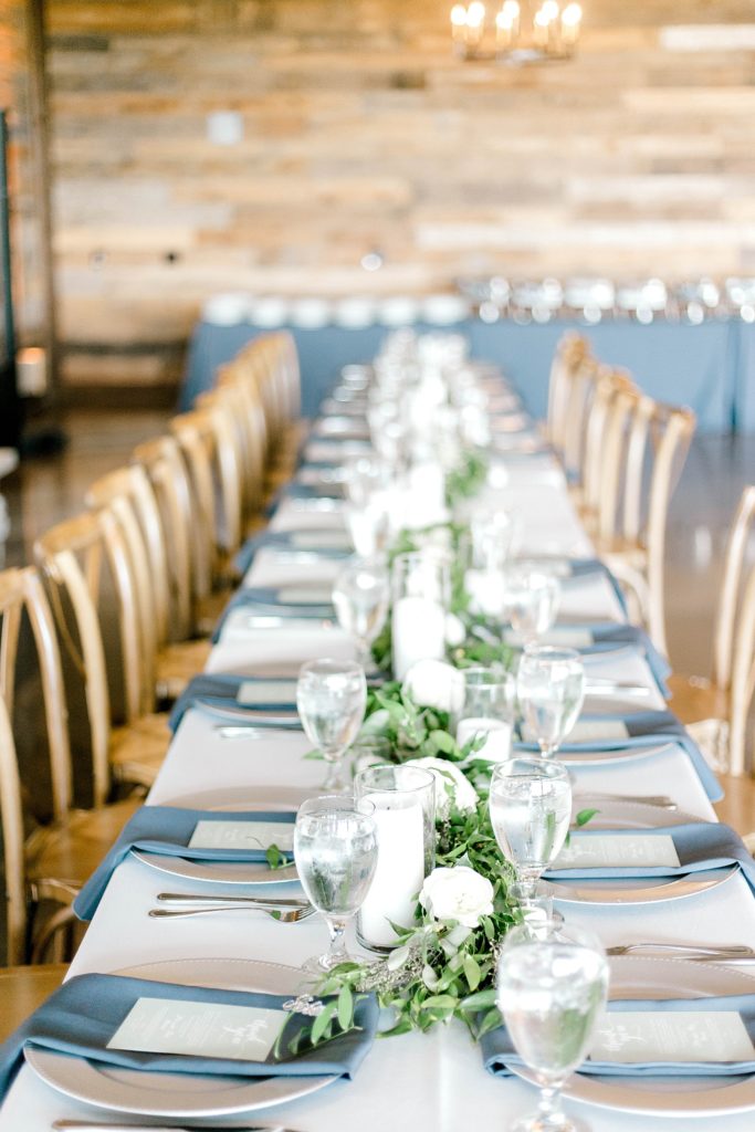 Romantic Summer Wedding (McKinney, Texas) | Becca Sue Photography - www.beccasuephotography.com
