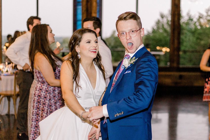Romantic Summer Wedding (McKinney, Texas) | Becca Sue Photography - www.beccasuephotography.com