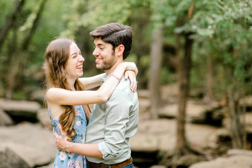 Summer Creek Engagement Session (Flower Mound, Texas) | Becca Sue Photography - www.beccasuephotography.com