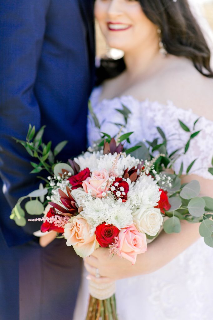 Navy and Blush Fall Wedding (Krum, Texas) | Becca Sue Photography - www.beccasuephotography.com
