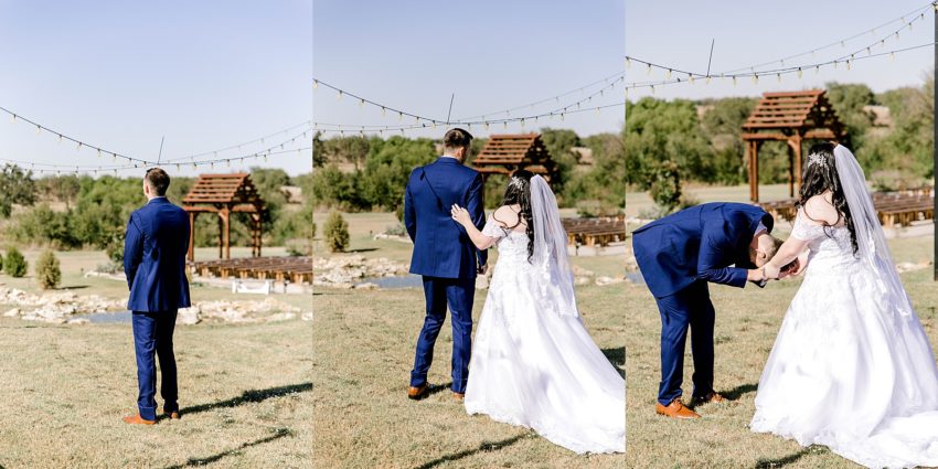 Navy and Blush Fall Wedding (Krum, Texas) | Becca Sue Photography - www.beccasuephotography.com