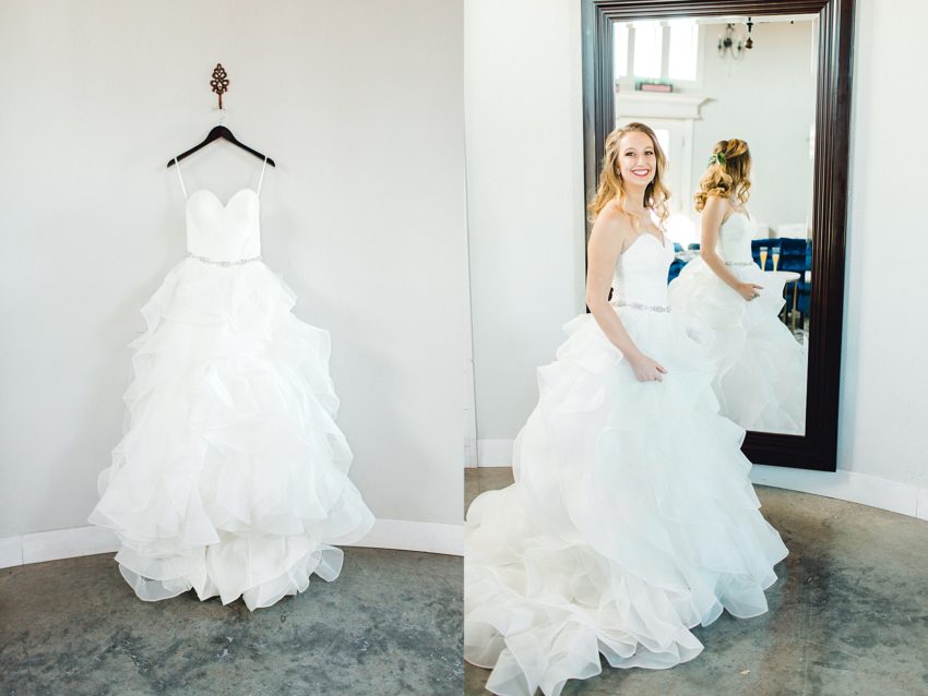 Christmas Winter Wedding (Emory, Texas) | Becca Sue Photography - www.beccasuephotography.com