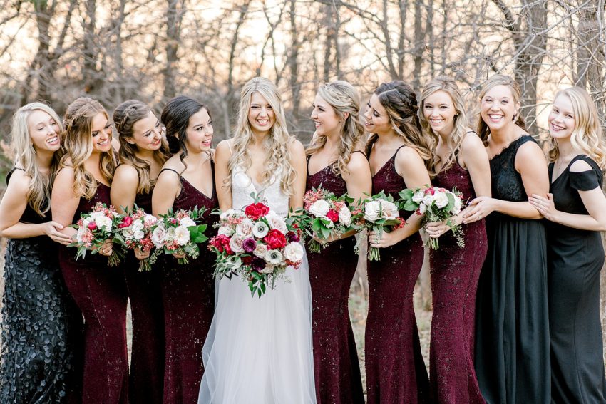 Black and Burgundy Winter Wedding (Grapevine, Texas) | Becca Sue Photography - www.beccasuephotography.com