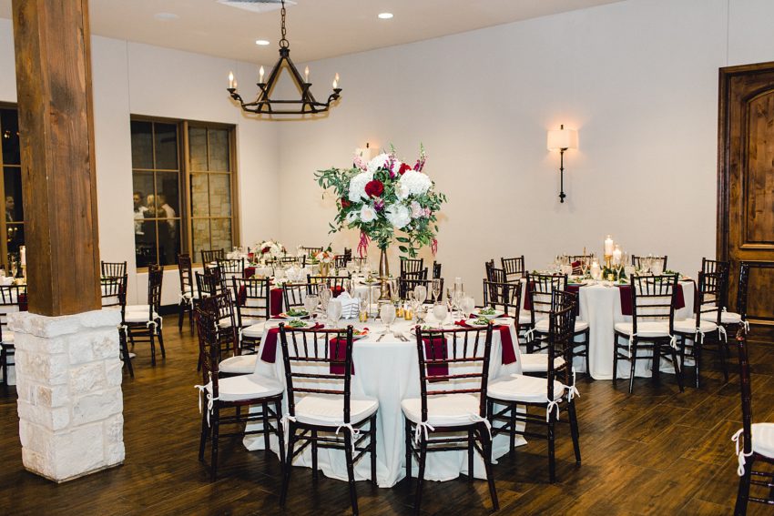 Black and Burgundy Winter Wedding (Grapevine, Texas) | Becca Sue Photography - www.beccasuephotography.com