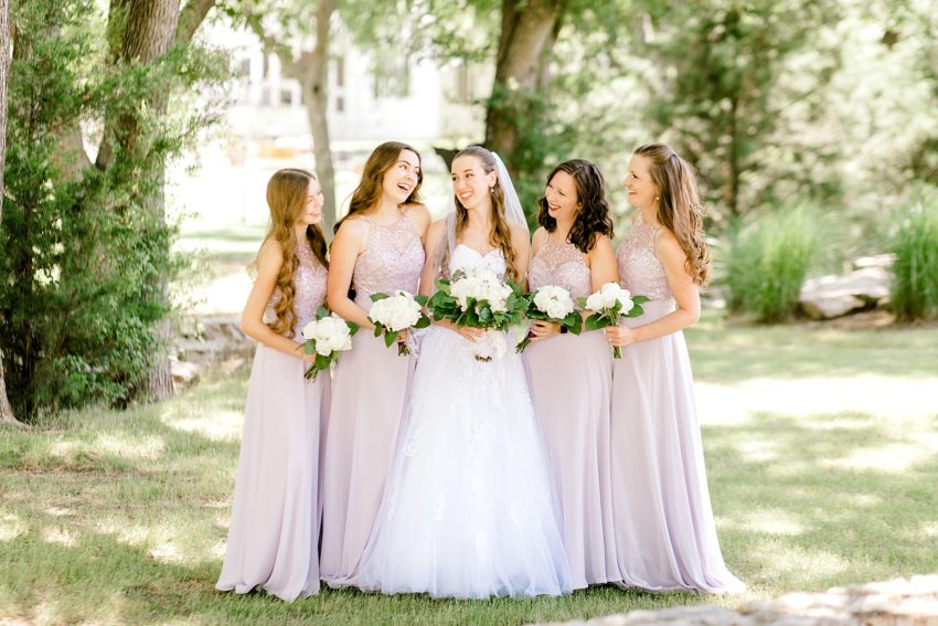 Sweet Summer Wedding (Weatherford, Texas) | Becca Sue Photography www.beccasuephotography.com