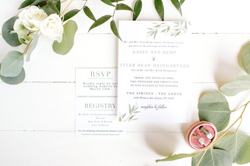 Sage and Blue Spring Wedding (Aubrey, Texas) | beccasuephotography.com