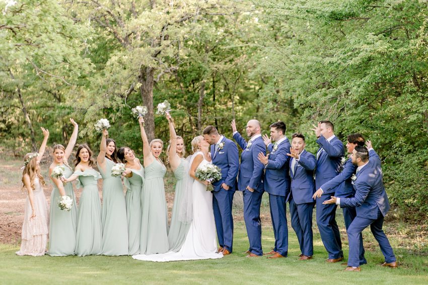 Sage and Blue Spring Wedding (Aubrey, Texas) | beccasuephotography.com