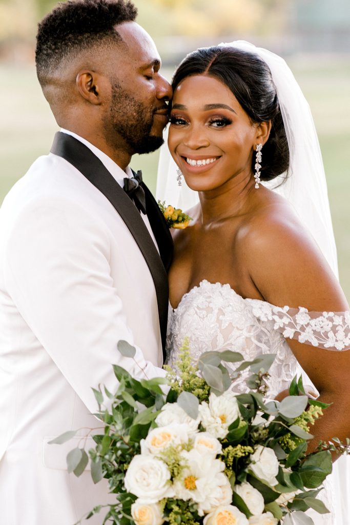 Emerald Green and Mustard Romantic Wedding (Dallas, Texas) | beccasuephotography