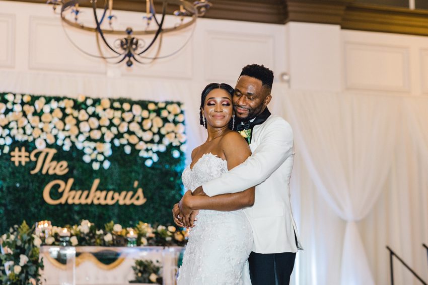 Emerald Green and Mustard Romantic Wedding (Dallas, Texas) | beccasuephotography
