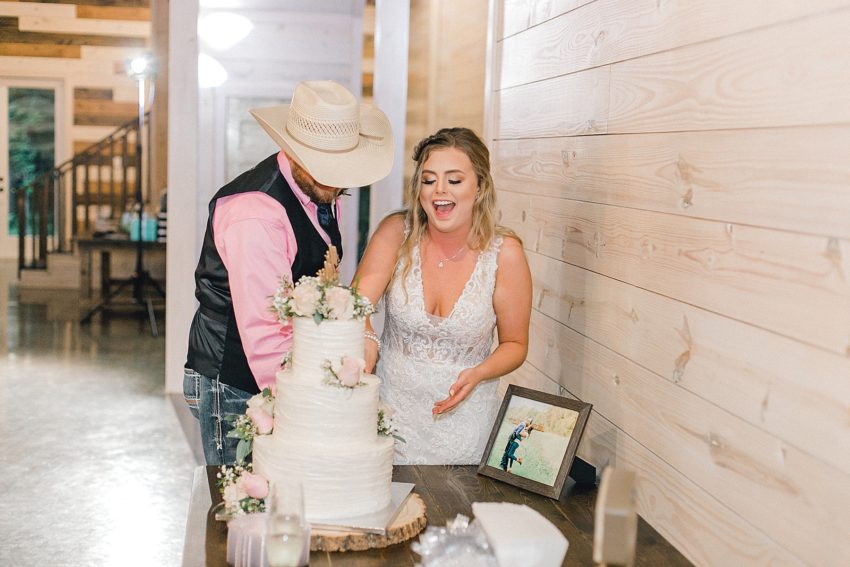 Sweet and Simple Spring Wedding (Tyler, Texas) | Becca Sue Photography www.beccasuephotography.com