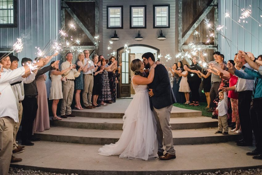 Lavender and Sage Summer Wedding (Greenville, Texas) | Becca Sue Photography www.beccasuephotography.com