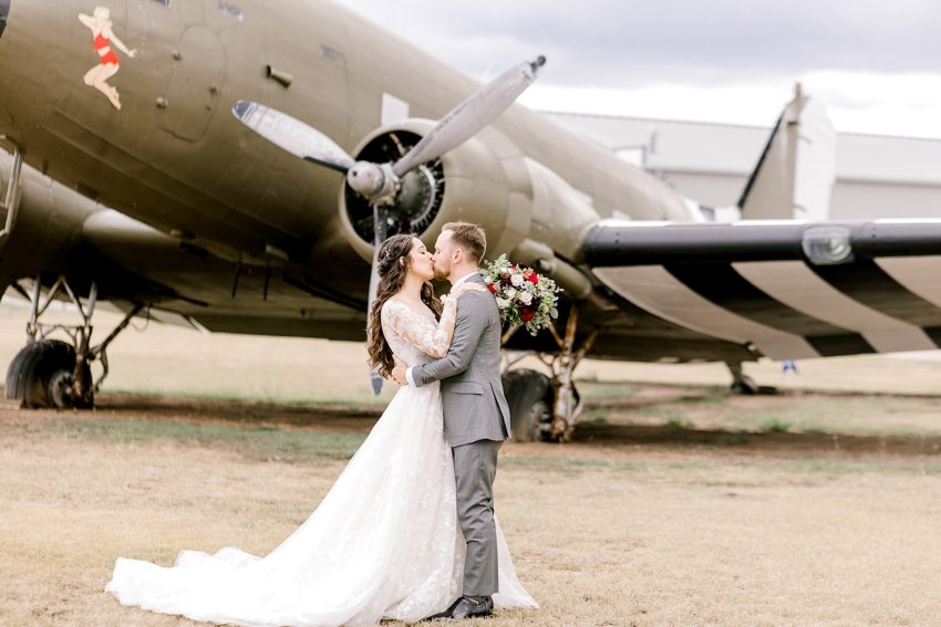 Hill Country Fall Wedding (Fredericksburg, Texas) | read more at beccasuephotography.com