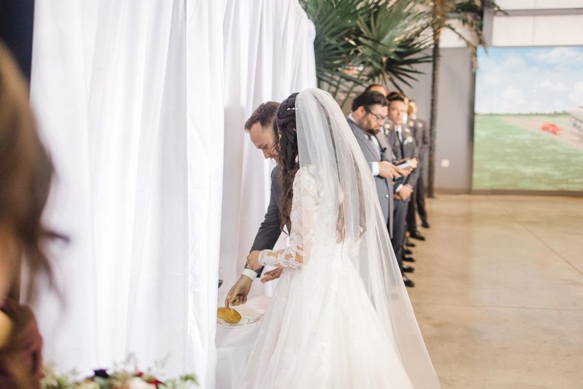 Hill Country Fall Wedding (Fredericksburg, Texas) | read more at beccasuephotography.com