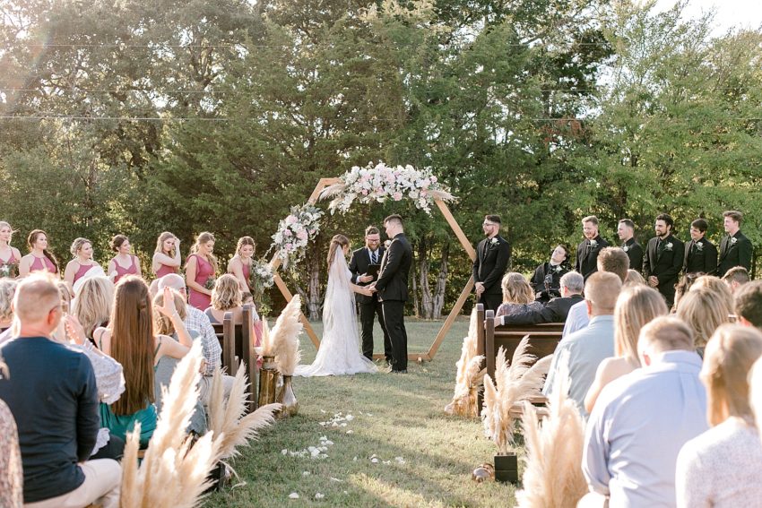 Romantic Mauve Fall Wedding - Bonham, Texas | read more at beccasuephotography.com