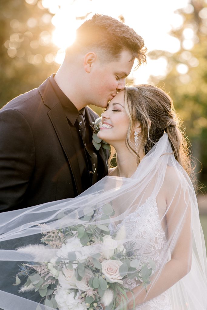 Romantic Mauve Fall Wedding - Bonham, Texas | read more at beccasuephotography.com